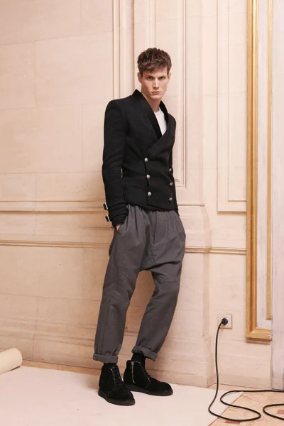 Look 13